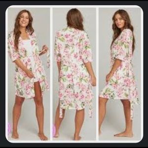 1784 Show Me Your Mumu Floral Robe. SzOS